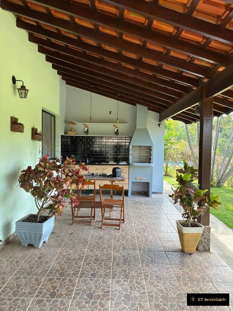 Chácara, 3 quartos, 1210 m² - Foto 2