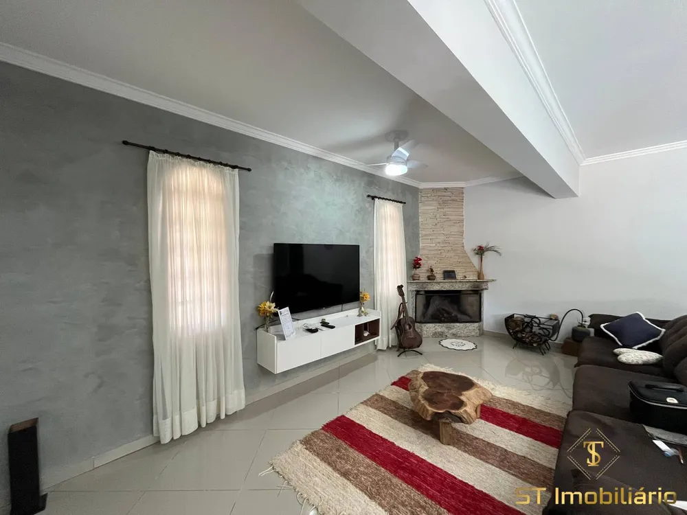 Chácara, 3 quartos, 3092 m² - Foto 3