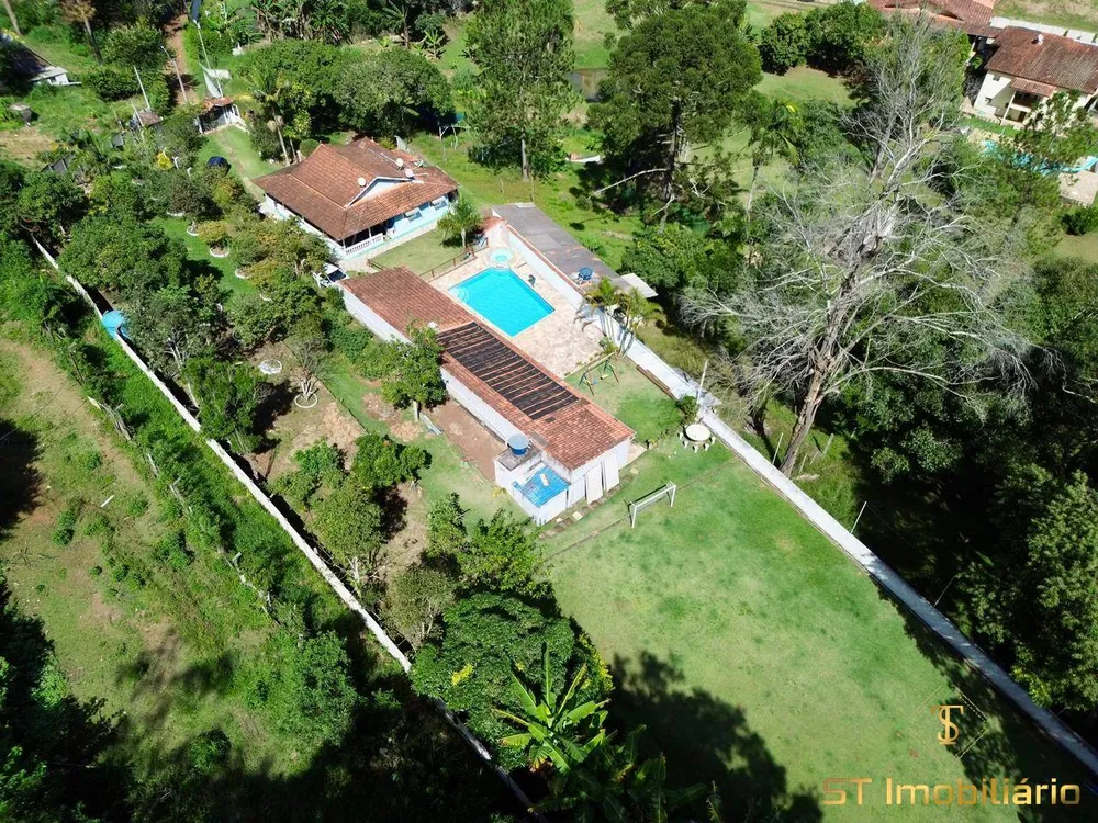 Chácara, 2 quartos, 2500 m² - Foto 1
