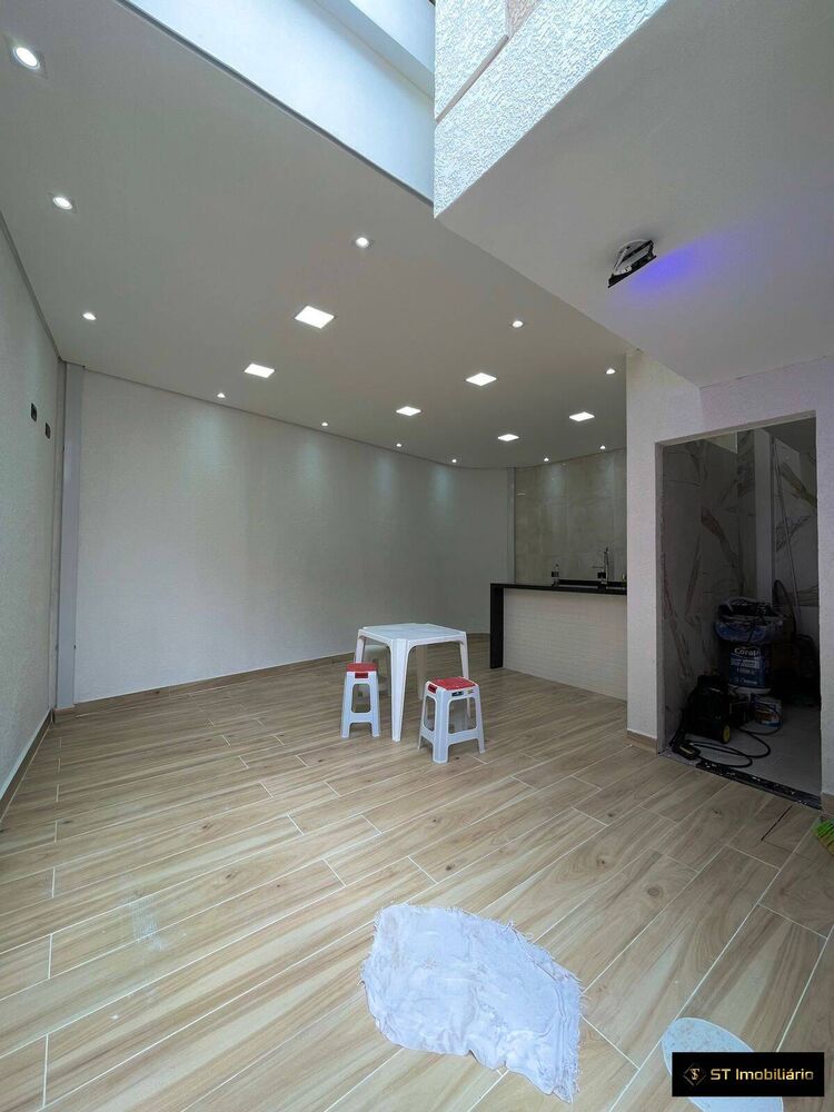 Casa à venda com 3 quartos, 100m² - Foto 3
