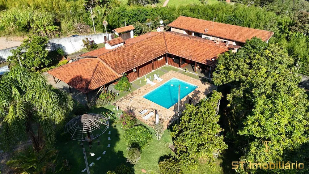 Chácara, 3 quartos, 8000 m² - Foto 1