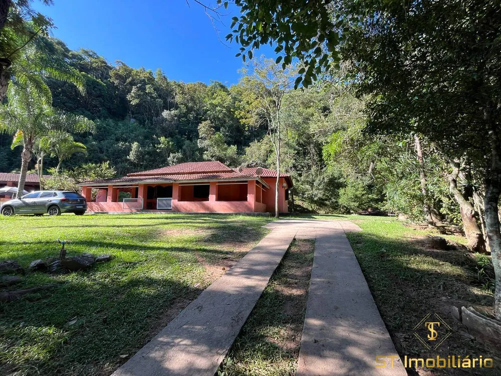 Chácara, 3 quartos, 9000 m² - Foto 1
