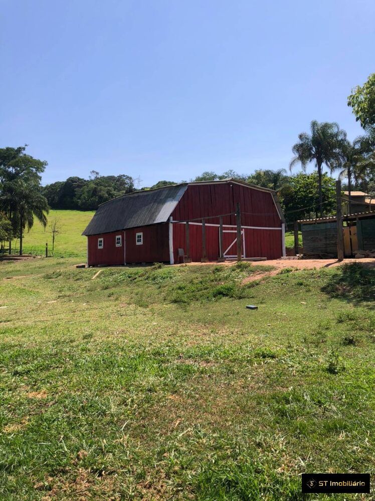 Sítio, 3 quartos, 2000 m² - Foto 1
