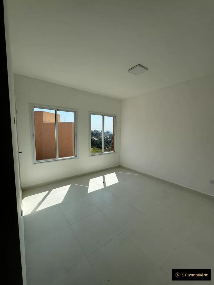 Casa à venda com 3 quartos, 76m² - Foto 4