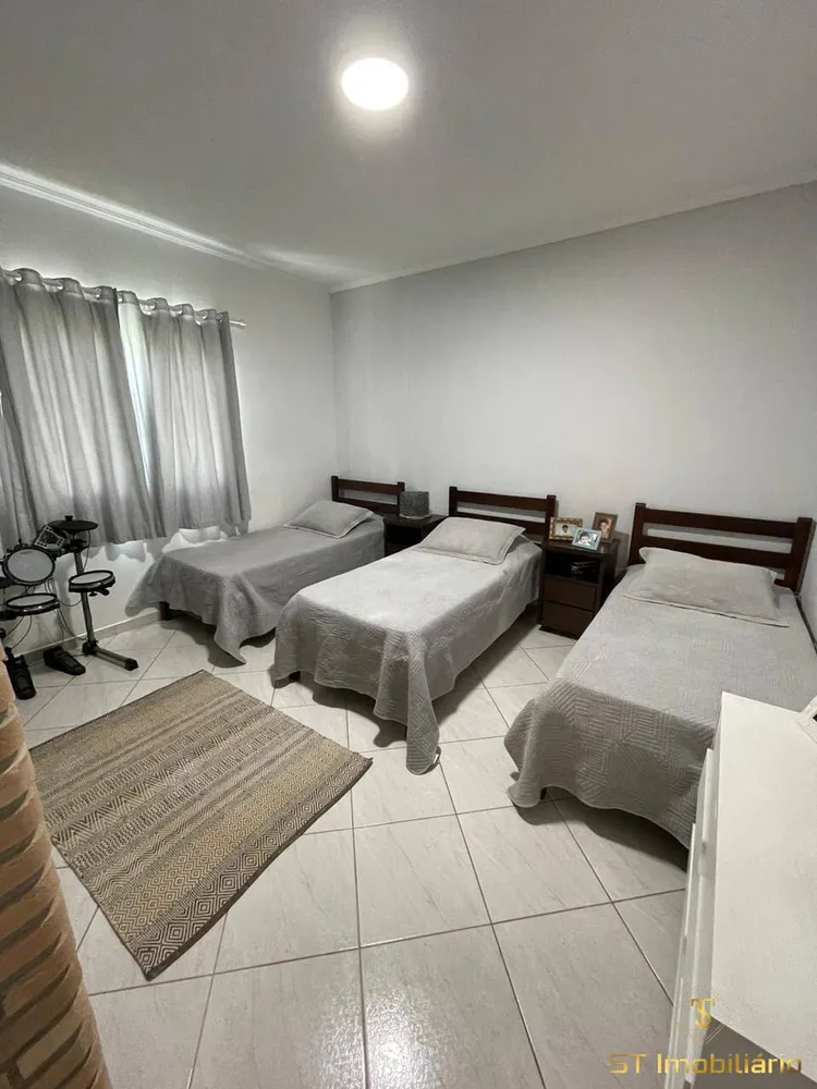 Chácara, 3 quartos, 750 m² - Foto 8