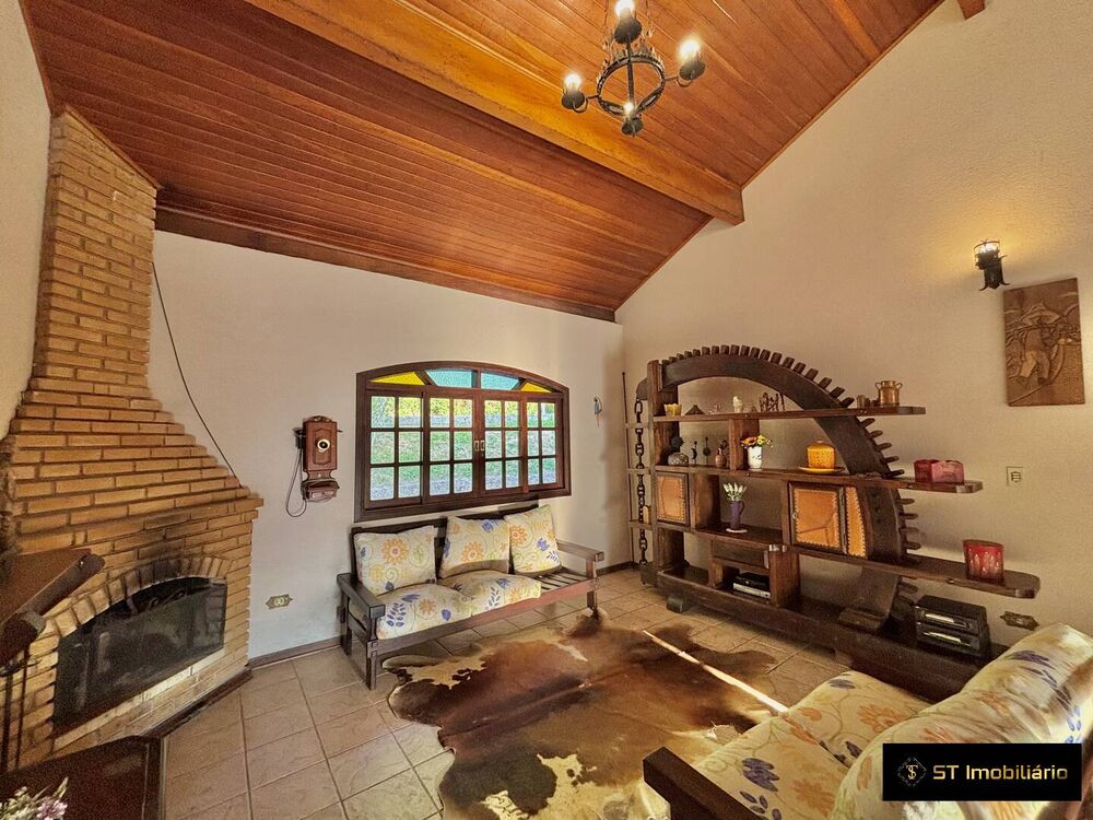 Chácara, 4 quartos, 8000 m² - Foto 1