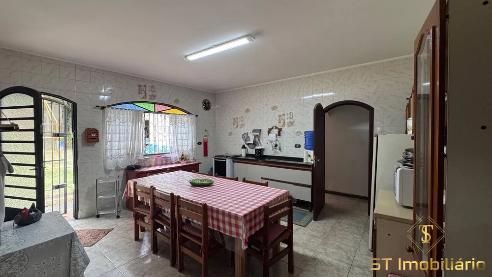 Chácara, 4 quartos, 2367 m² - Foto 3
