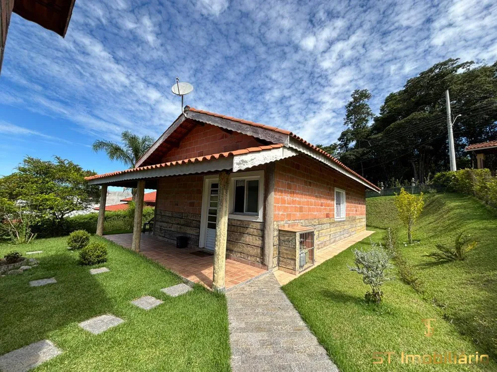 Chácara, 3 quartos, 1200 m² - Foto 1