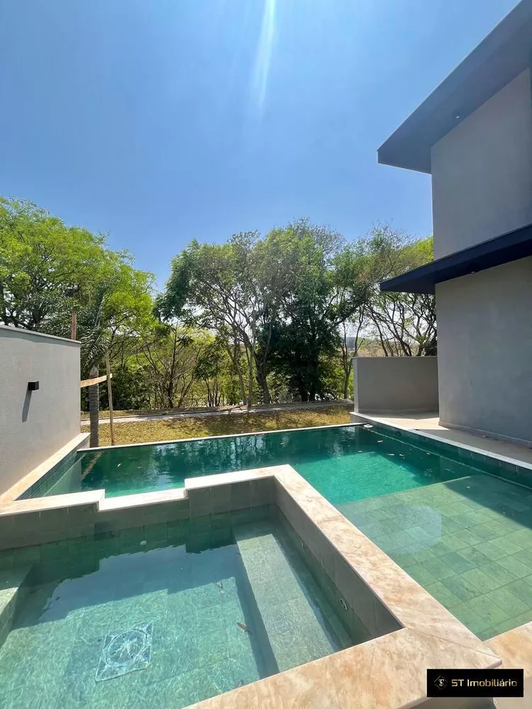 Casa de Condomínio à venda com 4 quartos, 286m² - Foto 3