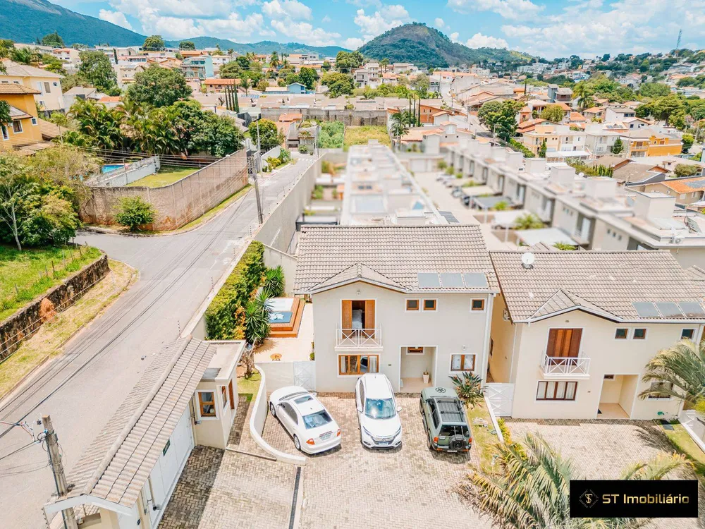 Casa, 3 quartos, 290 m² - Foto 2