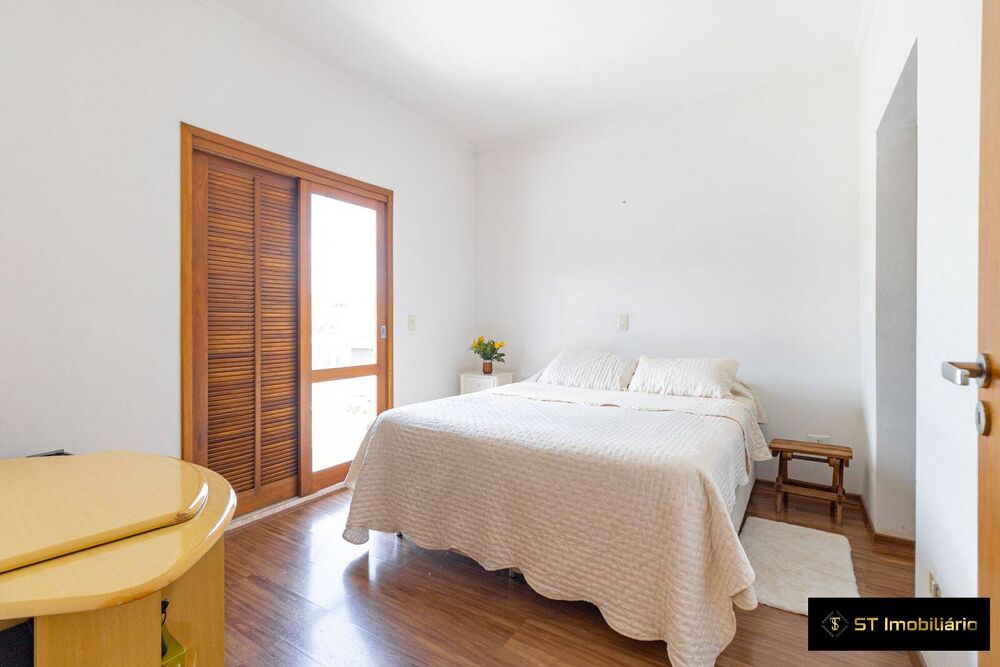 Casa, 3 quartos, 290 m² - Foto 2