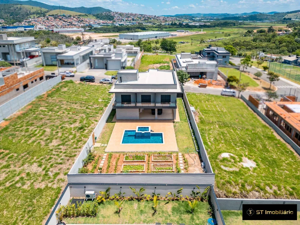 Casa à venda com 4 quartos, 330m² - Foto 3