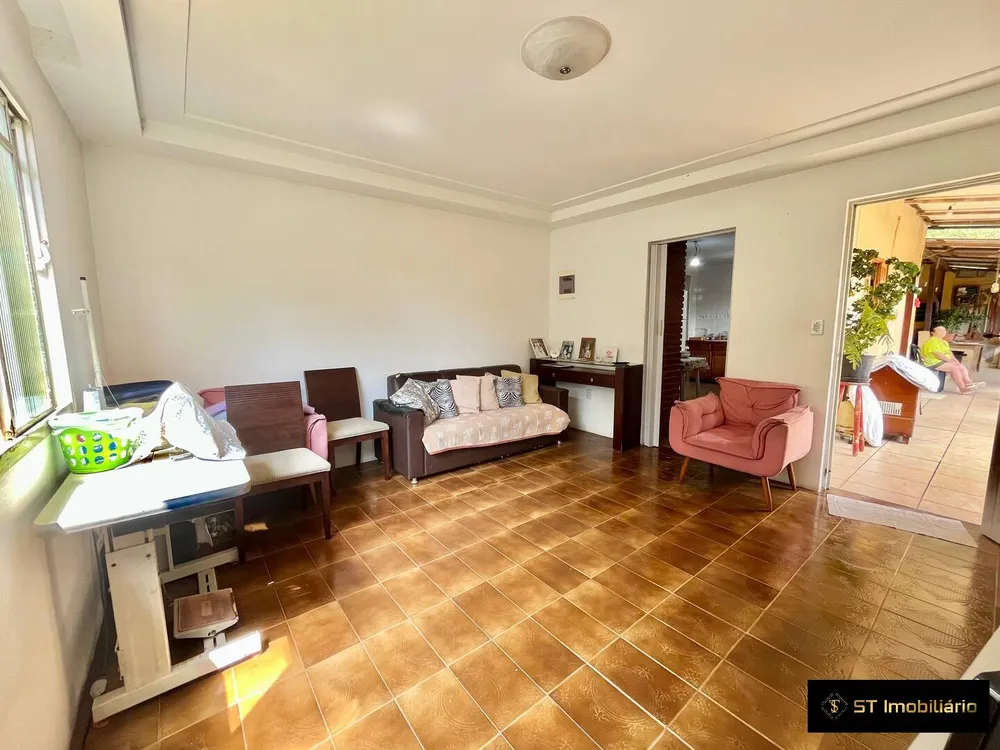 Chácara, 3 quartos, 1680 m² - Foto 4