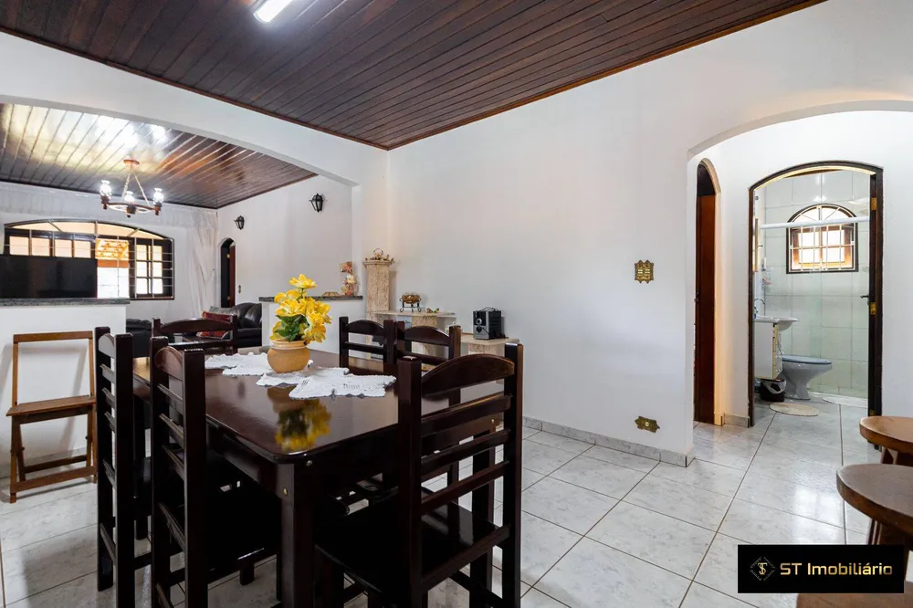 Chácara, 3 quartos, 1342 m² - Foto 4