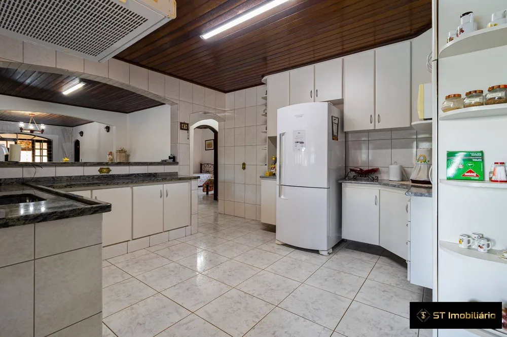 Chácara, 3 quartos, 1342 m² - Foto 3