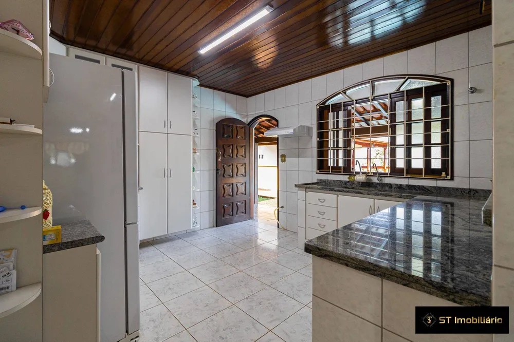 Chácara, 3 quartos, 1342 m² - Foto 14