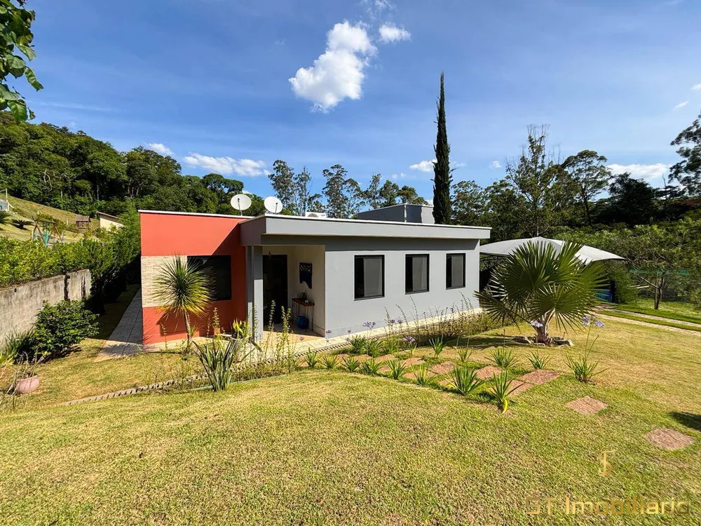 Chácara, 3 quartos, 2090 m² - Foto 1