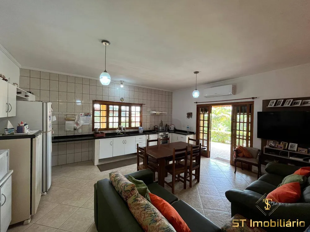 Chácara, 3 quartos, 2099 m² - Foto 7