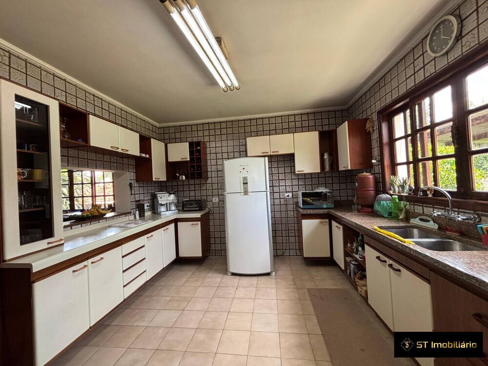 Chácara, 6 quartos, 2760 m² - Foto 4