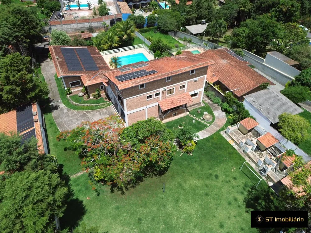 Chácara, 6 quartos, 2760 m² - Foto 1