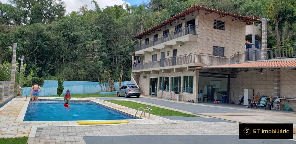 Fazenda à venda com 3 quartos, 4050m² - Foto 1