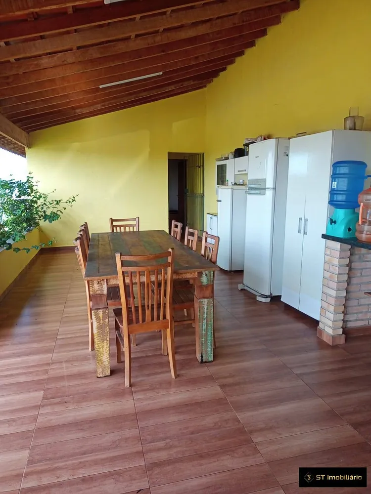 Chácara, 2 quartos, 2400 m² - Foto 1