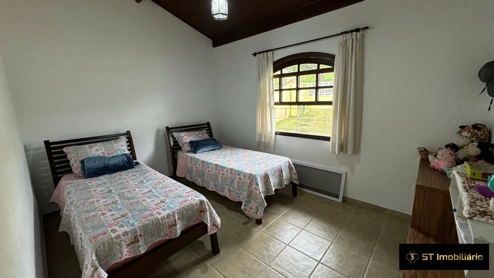 Chácara, 3 quartos, 1180 m² - Foto 2