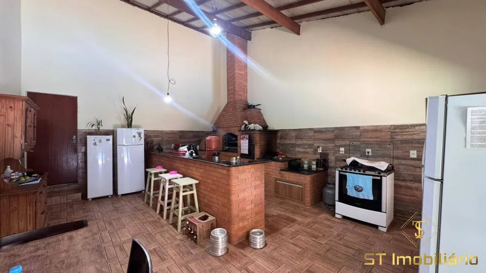 Chácara, 6 quartos, 2170 m² - Foto 1