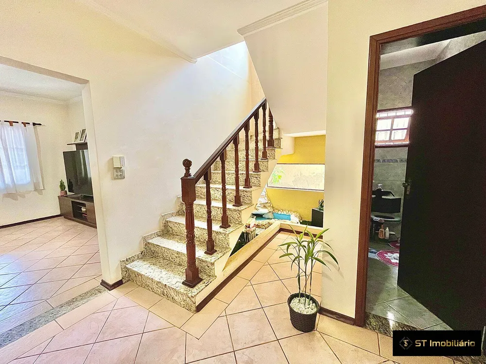 Casa, 3 quartos, 267 m² - Foto 3