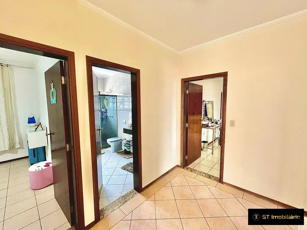 Casa, 3 quartos, 267 m² - Foto 6
