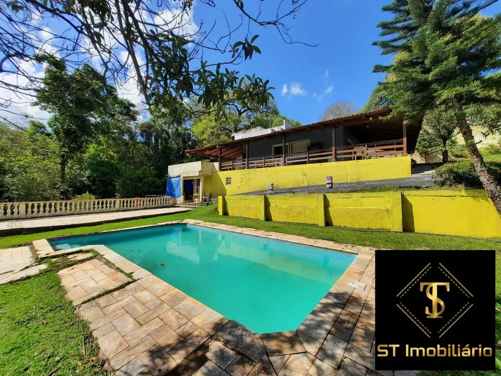 Chácara, 4 quartos, 2350 m² - Foto 1