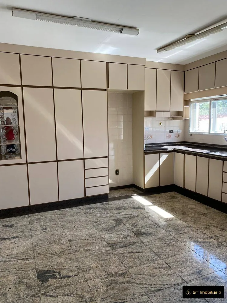 Casa, 3 quartos, 360 m² - Foto 1