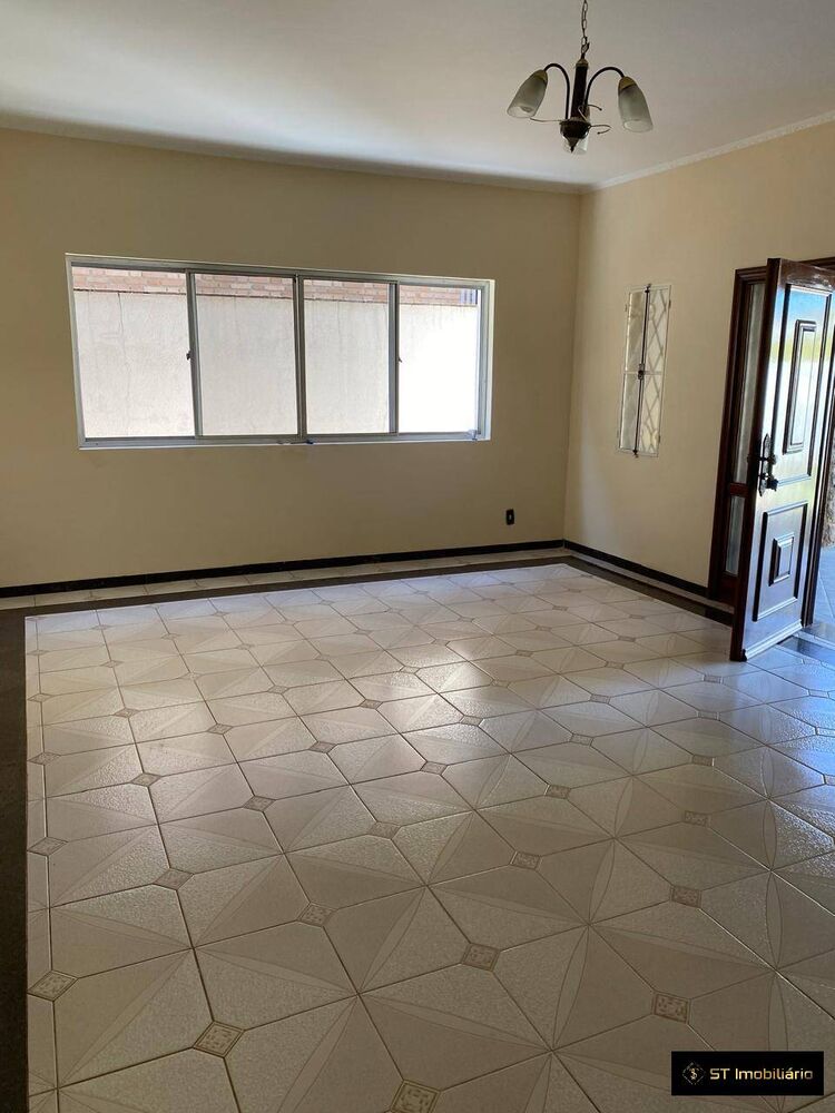 Casa, 3 quartos, 360 m² - Foto 2