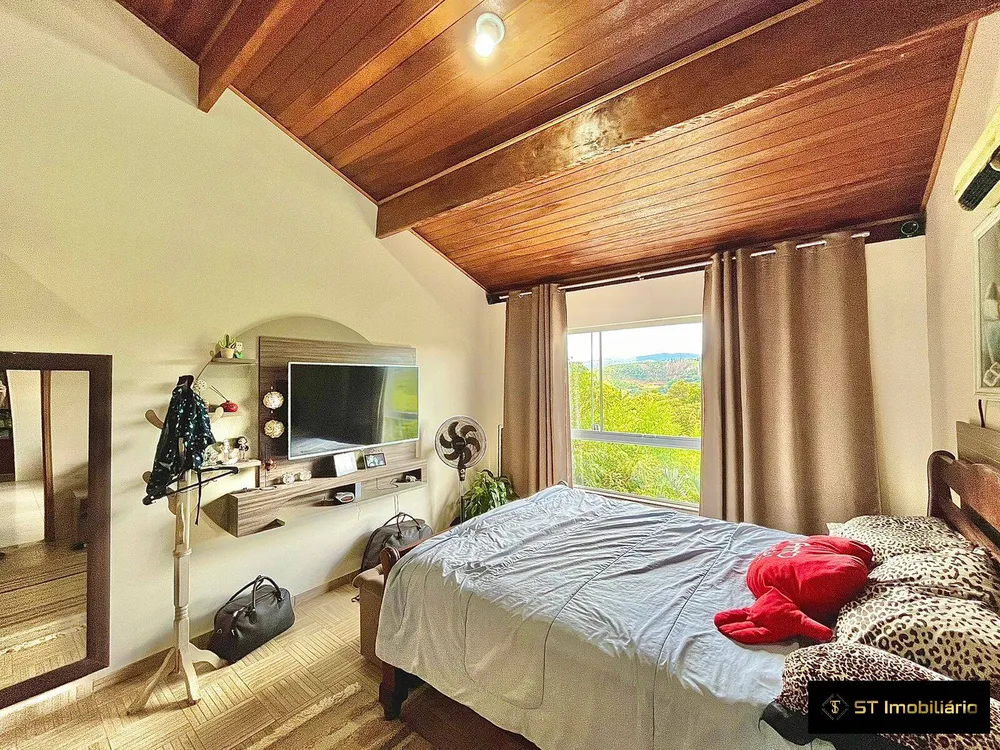 Chácara, 6 quartos, 1000 m² - Foto 9
