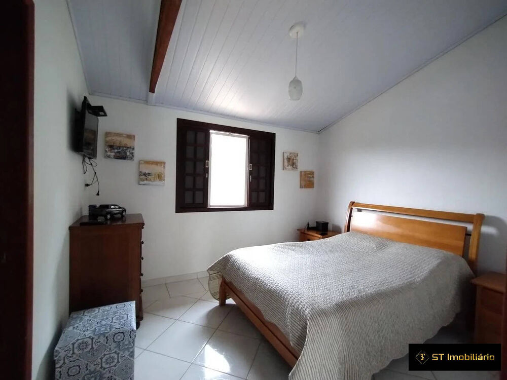 Chácara, 3 quartos, 1400 m² - Foto 2