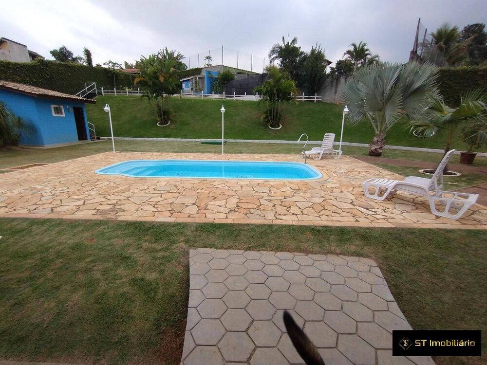 Chácara, 3 quartos, 1400 m² - Foto 1