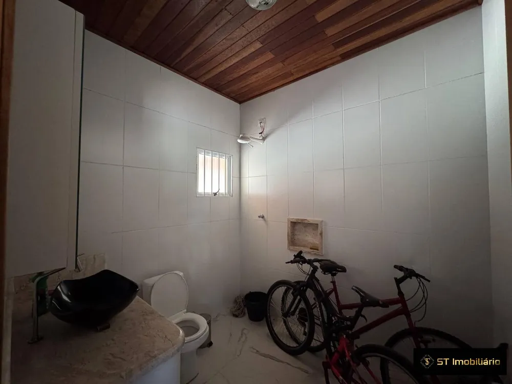 Chácara, 3 quartos, 2000 m² - Foto 1