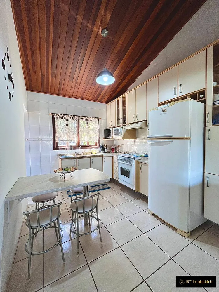 Chácara, 4 quartos, 2410 m² - Foto 8