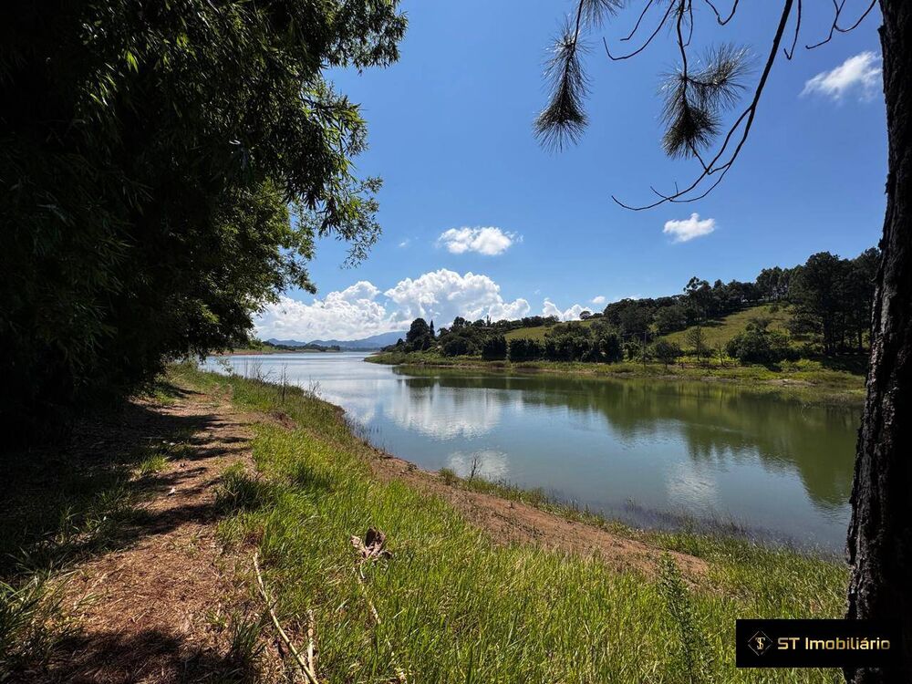 Chácara, 4 quartos, 2500 m² - Foto 1