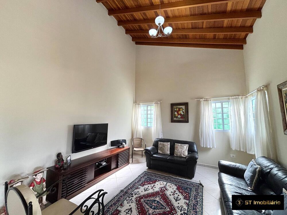 Chácara, 3 quartos, 1856 m² - Foto 2