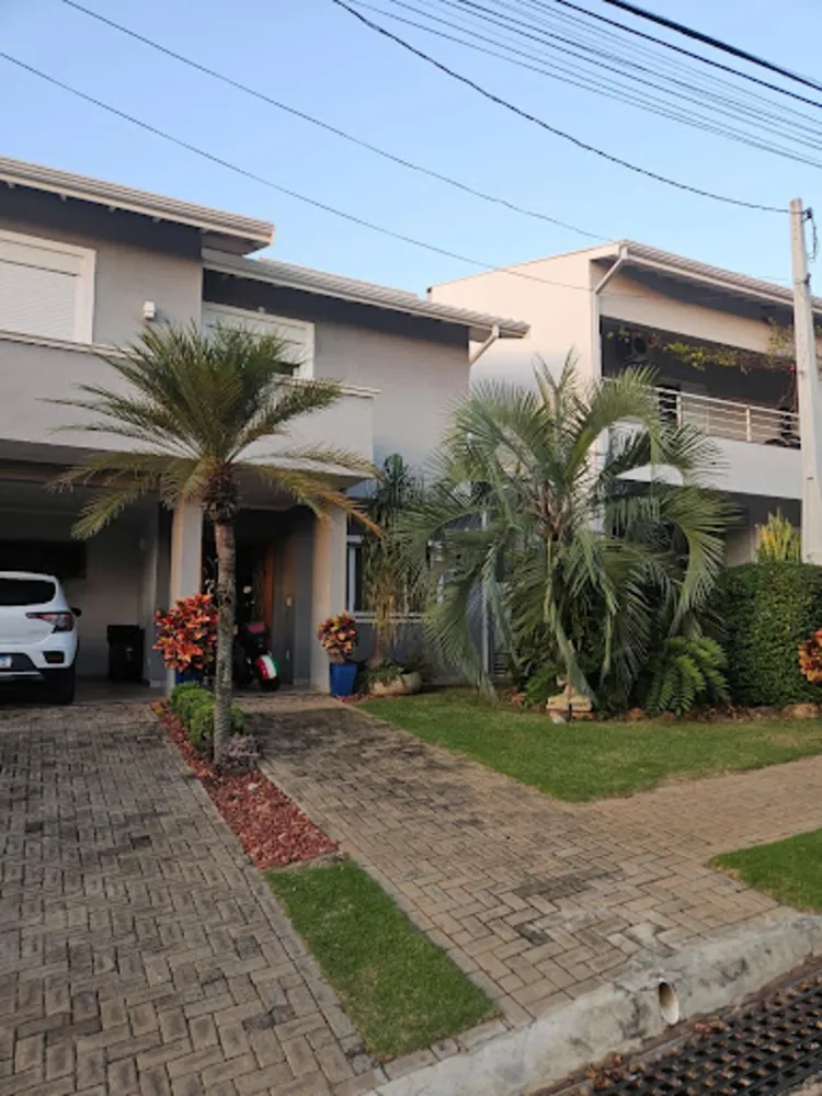 Sobrado, 4 quartos, 256 m² - Foto 1