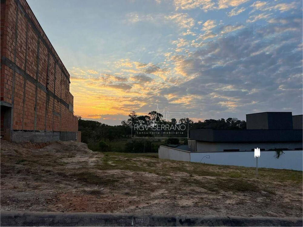 Loteamento e Condomínio, 550 m² - Foto 1