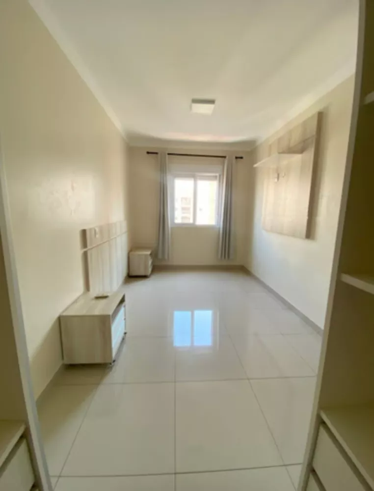 Apartamento para alugar com 3 quartos, 90m² - Foto 3