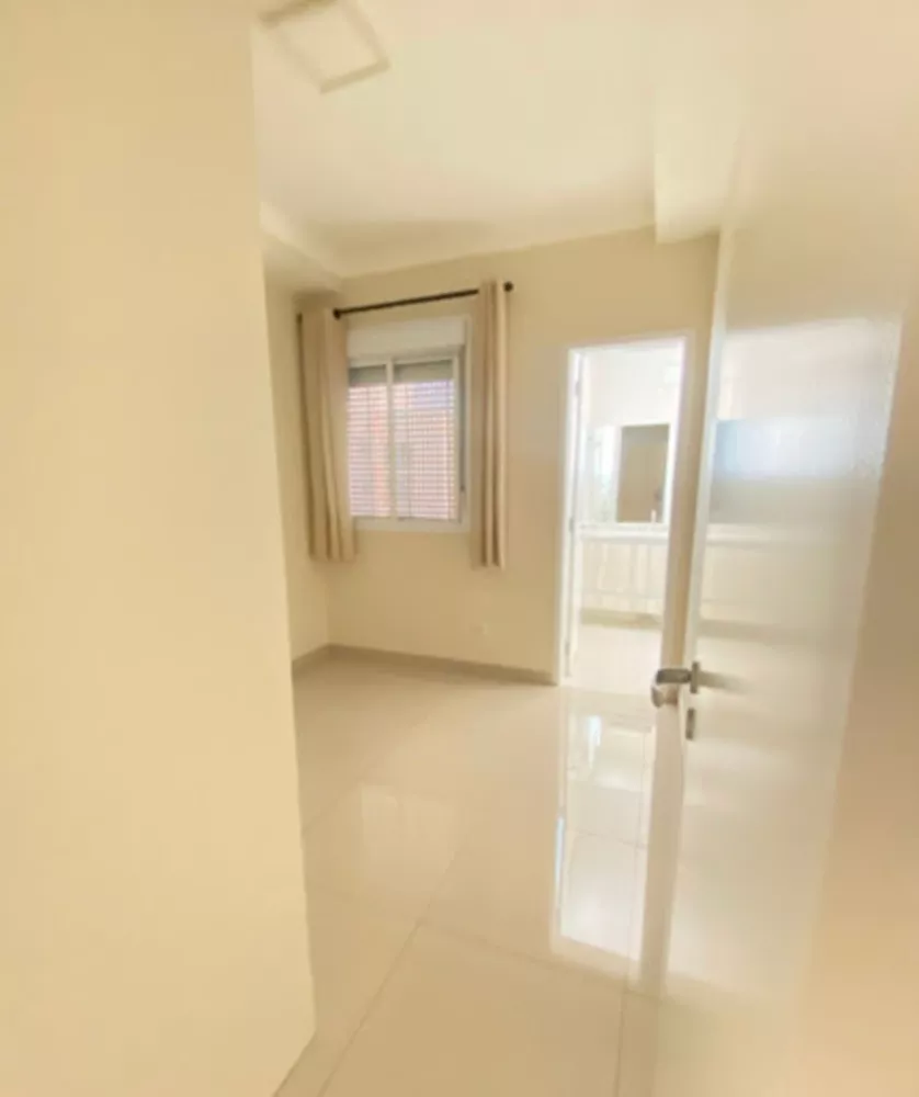 Apartamento para alugar com 3 quartos, 90m² - Foto 4