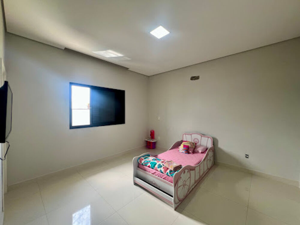 Sobrado à venda com 4 quartos, 280m² - Foto 1