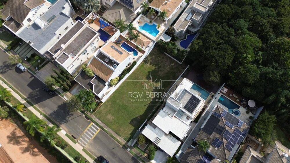 Loteamento e Condomínio, 560 m² - Foto 1
