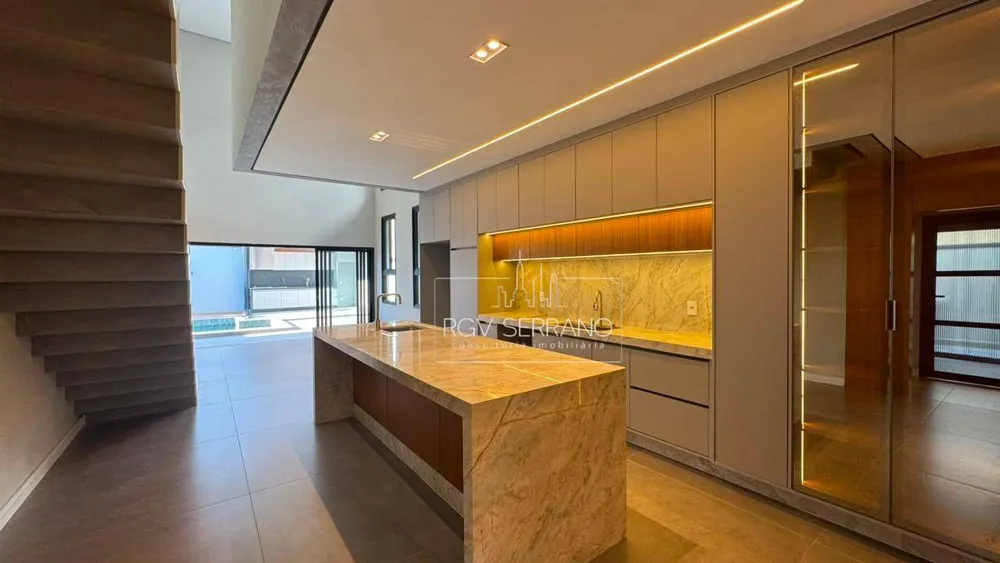 Sobrado, 4 quartos, 302 m² - Foto 9