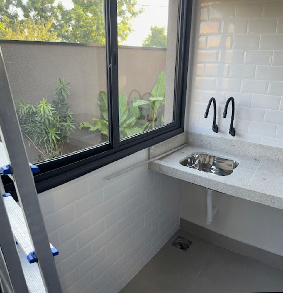 Casa de Condomínio à venda com 4 quartos, 245m² - Foto 7