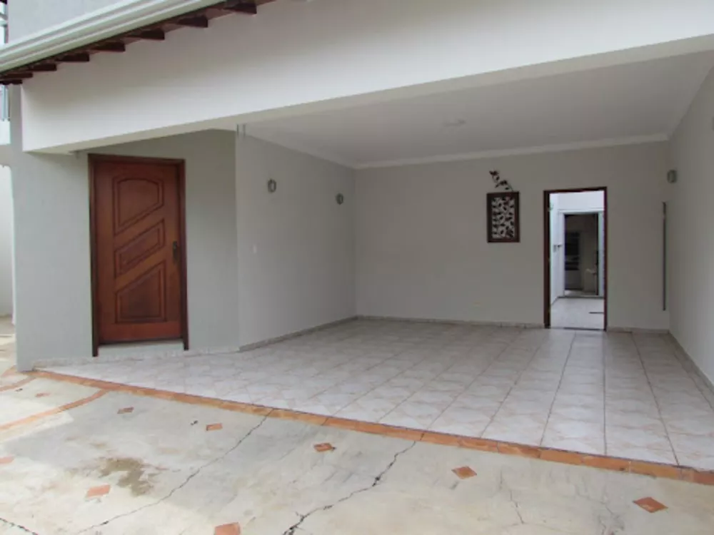 Casa à venda com 4 quartos, 229m² - Foto 3