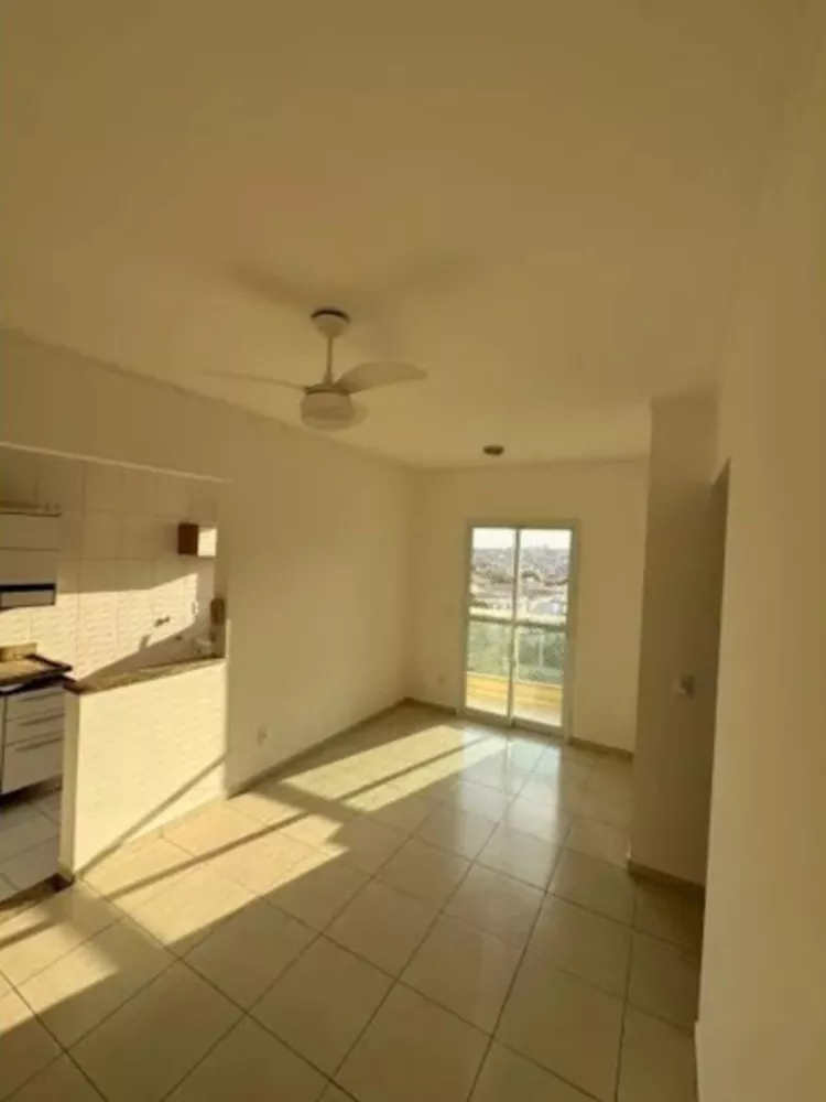 Apartamento à venda com 3 quartos, 65m² - Foto 1